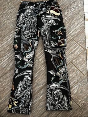 Rebel Vengeance Graphic Cargo Pants with Skull & Reaper Motif NWT 30